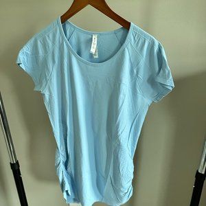 Momentum Seamless Tee - XL
